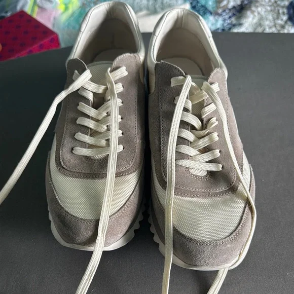 Tory Burch | Shoes | Tory Burch Gray And Cream Sneakers  display picture 1